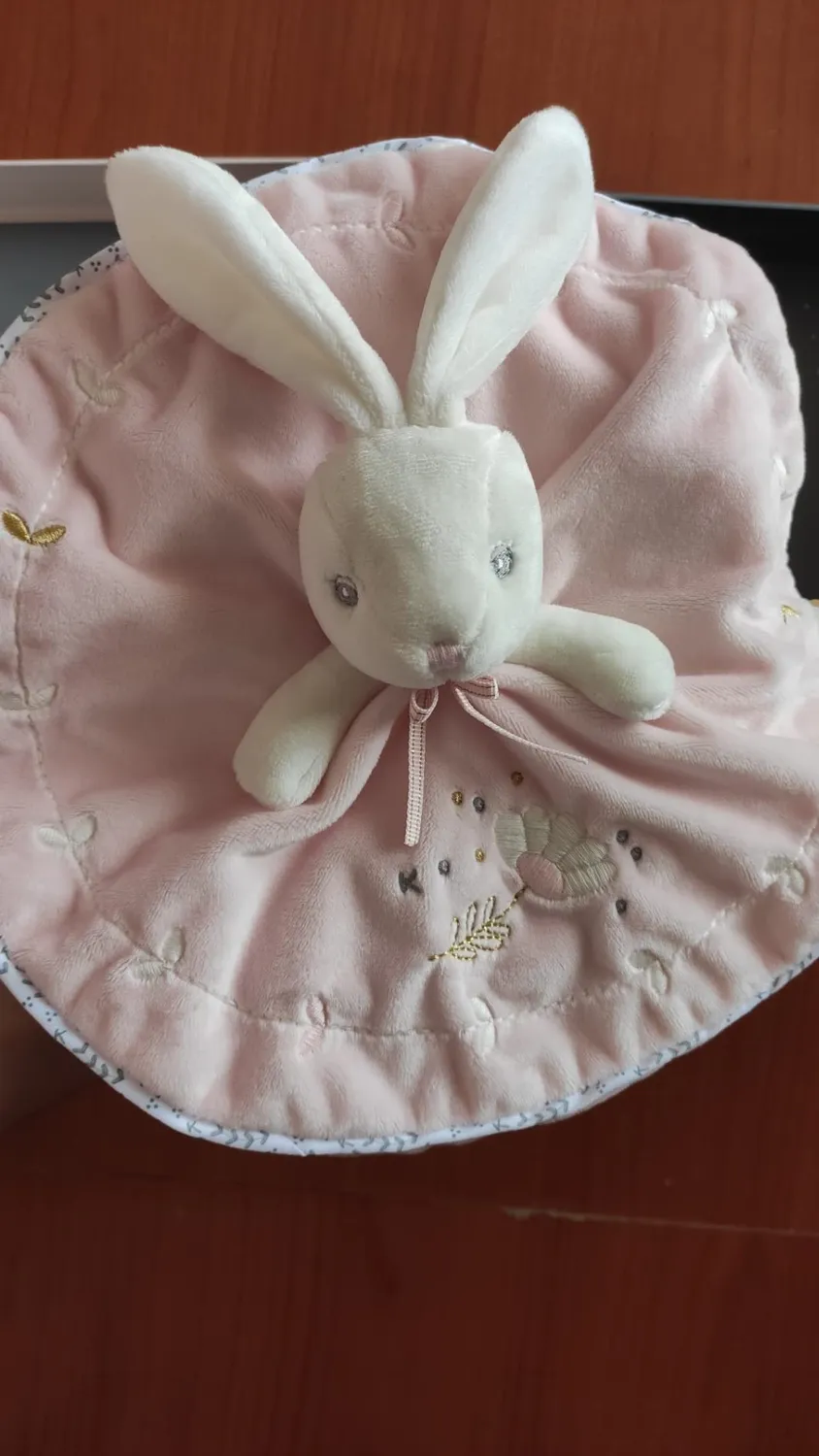 Kaloo Perle Häschen Stofftier rosa 20 cm mit Geschenkbox