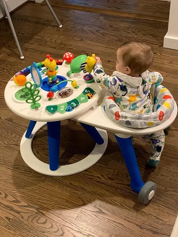 Baby Einstein Around We Grow 4-in-1 Aktivcenter 3-sprachig