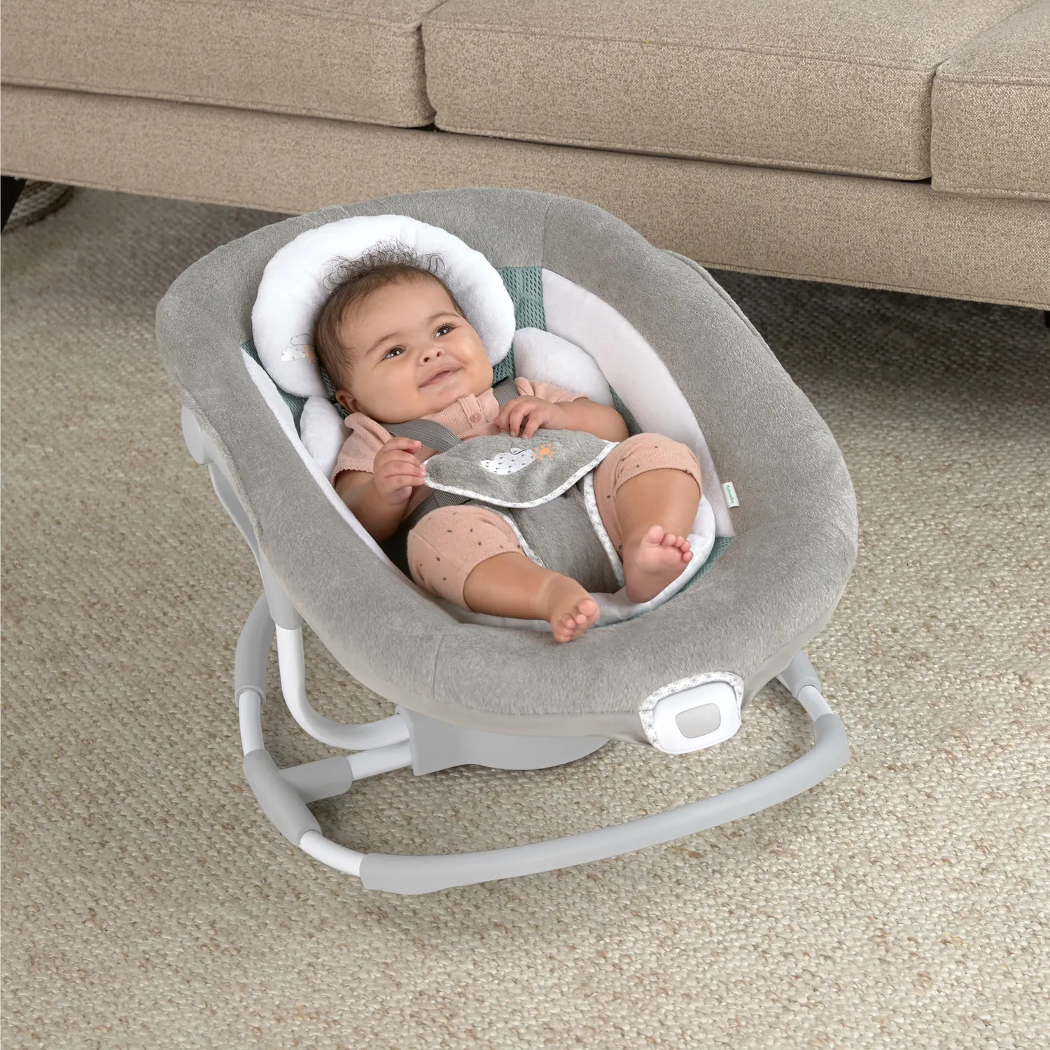 Ingenuity InLighten Pemberton Babyschaukel 2-in-1 mit Vibration