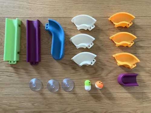 TUMAMA Badespielzeug Dusche mit Saugnapf und Rutsche