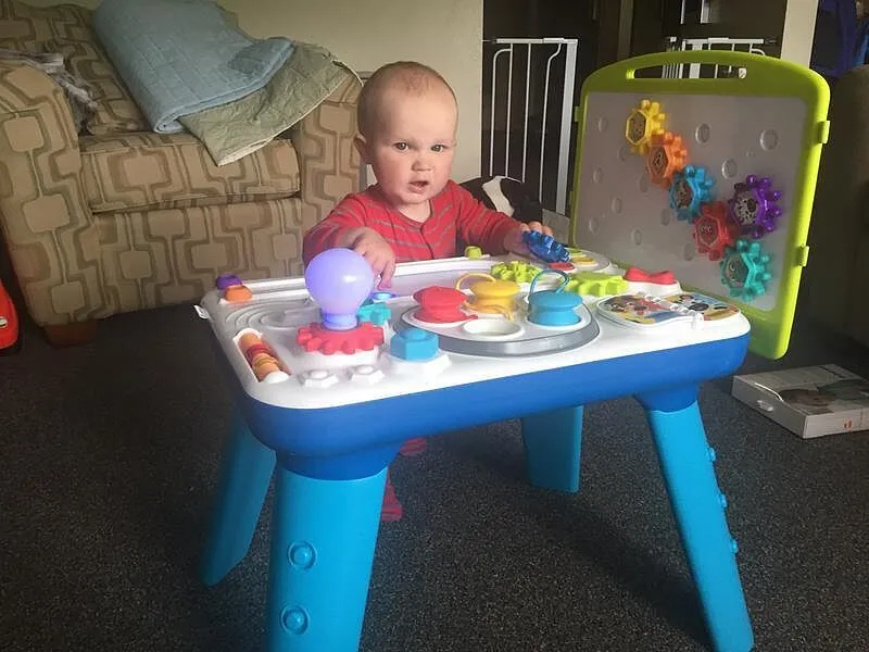 Baby Einstein Curiosity Table Spieltisch STEAM 2-seitig