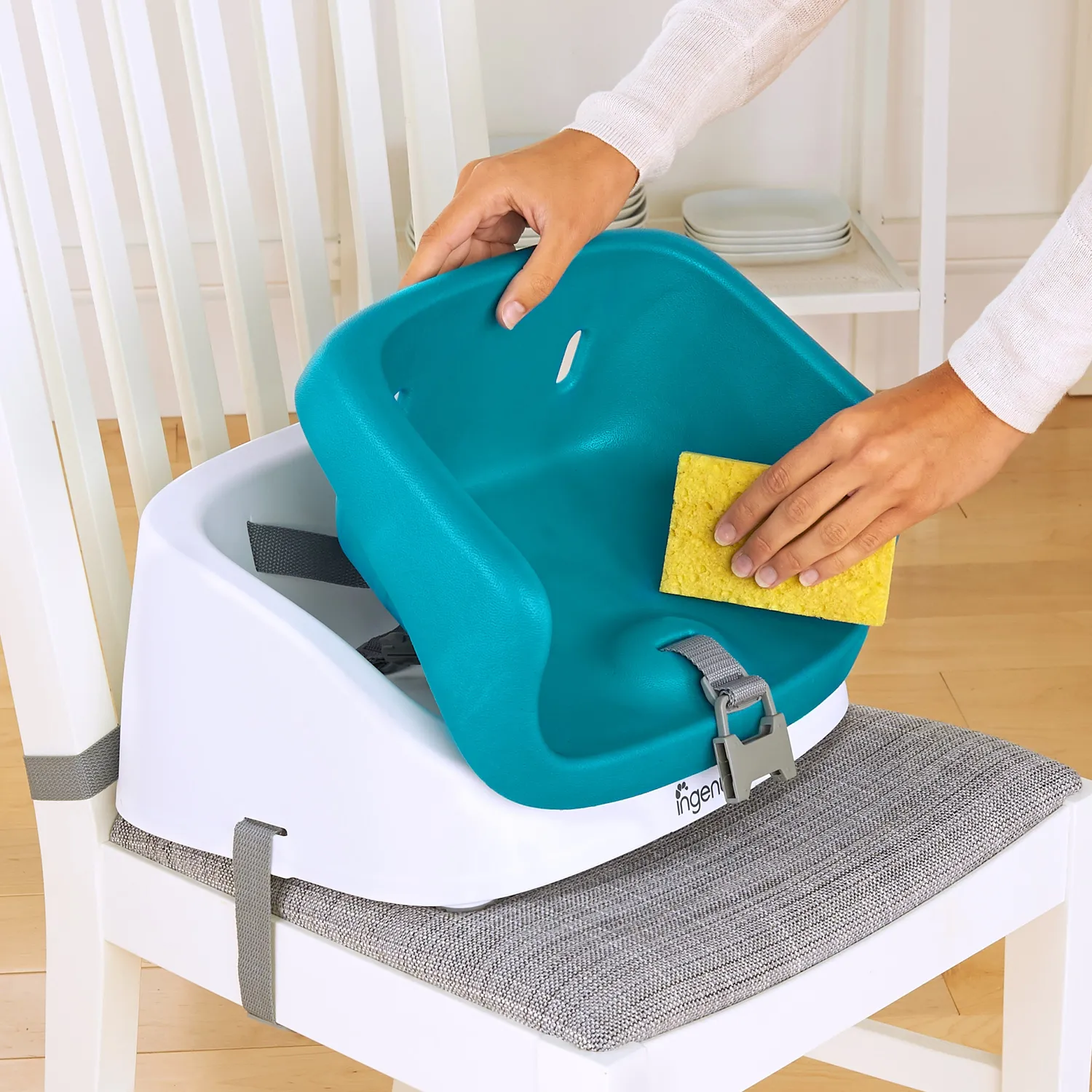 Ingenuity SmartClean Sitzerhöhung Pfau Blau abwischbar