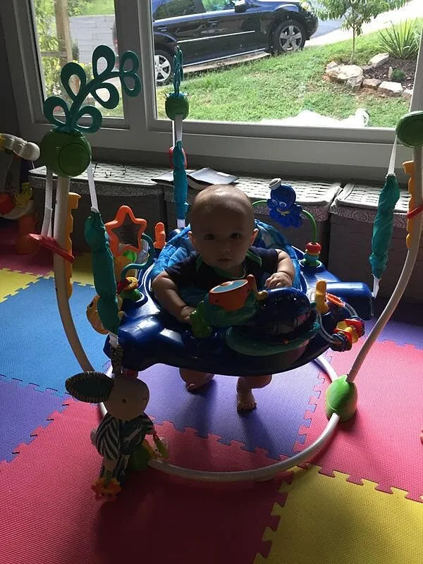 Baby Einstein Neptunes Ocean Discovery Jumper Hopser 6-12 Monate