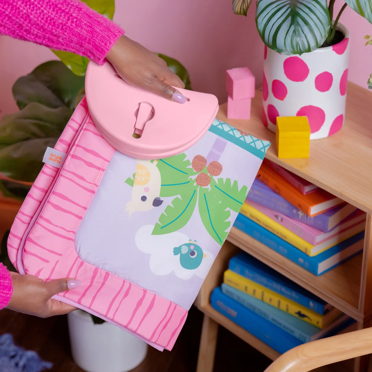 Bright Starts Pink Palms Tiki Spieldecke mit Spielbogen rosa 3in1