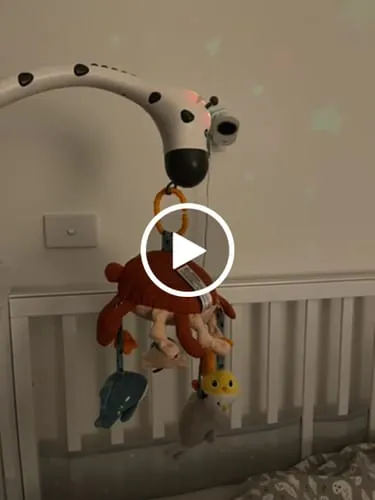 TUMAMA Baby Mobile mit Licht, Musik und Bluetooth