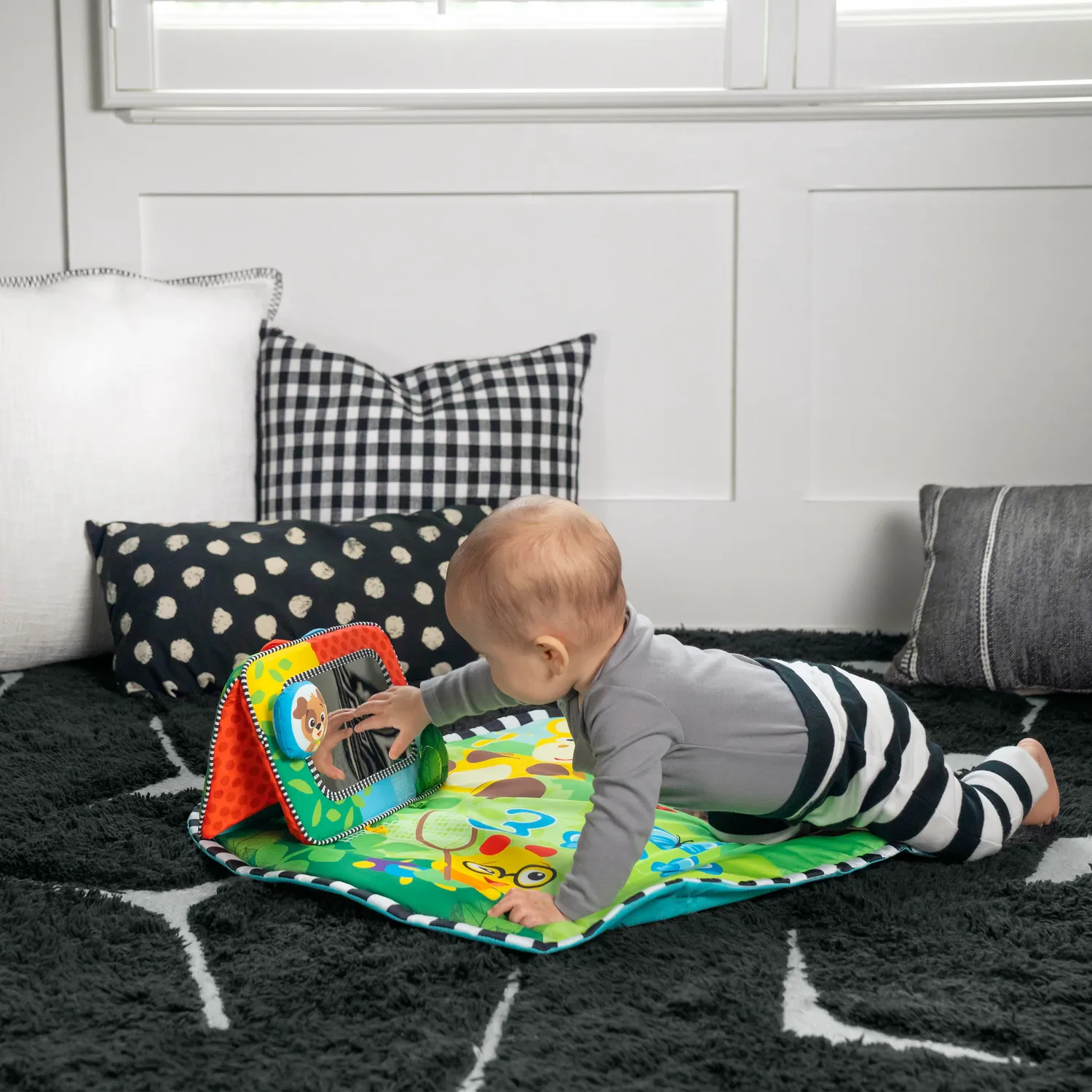 Baby Einstein Discovery Garden Krabbeldecke mit Spiegel faltbar