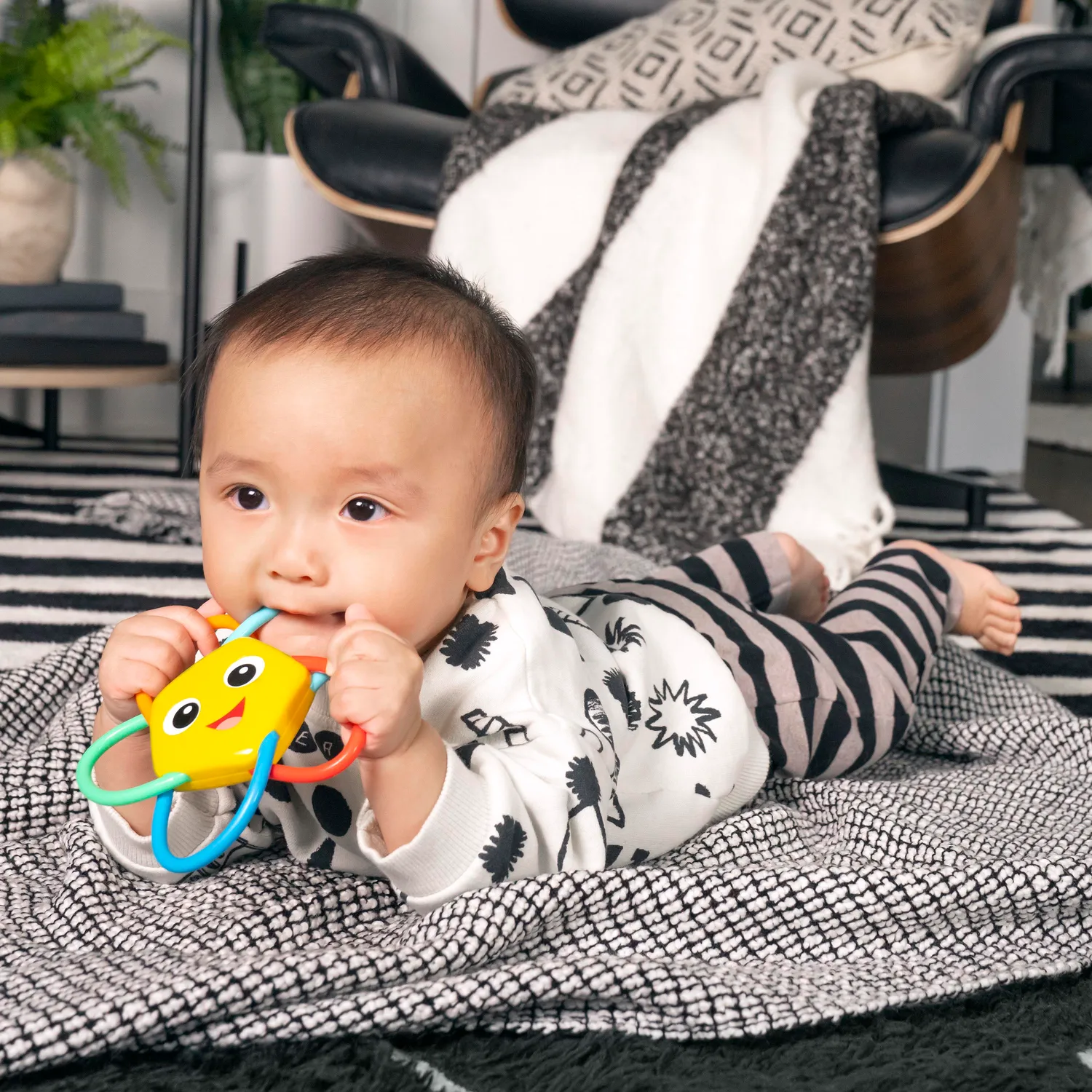 Baby Einstein Soothing Star Beissring Rassel Stern