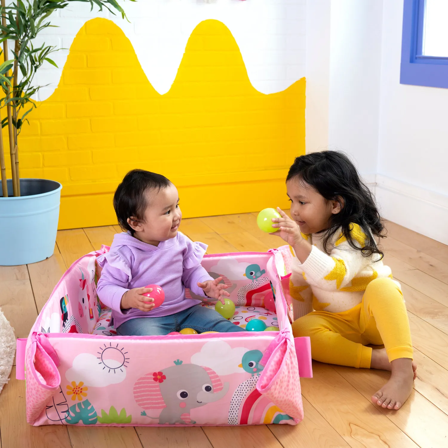Bright Starts 5-in-1 Your Way Ball Play Bällebad Regenbogen