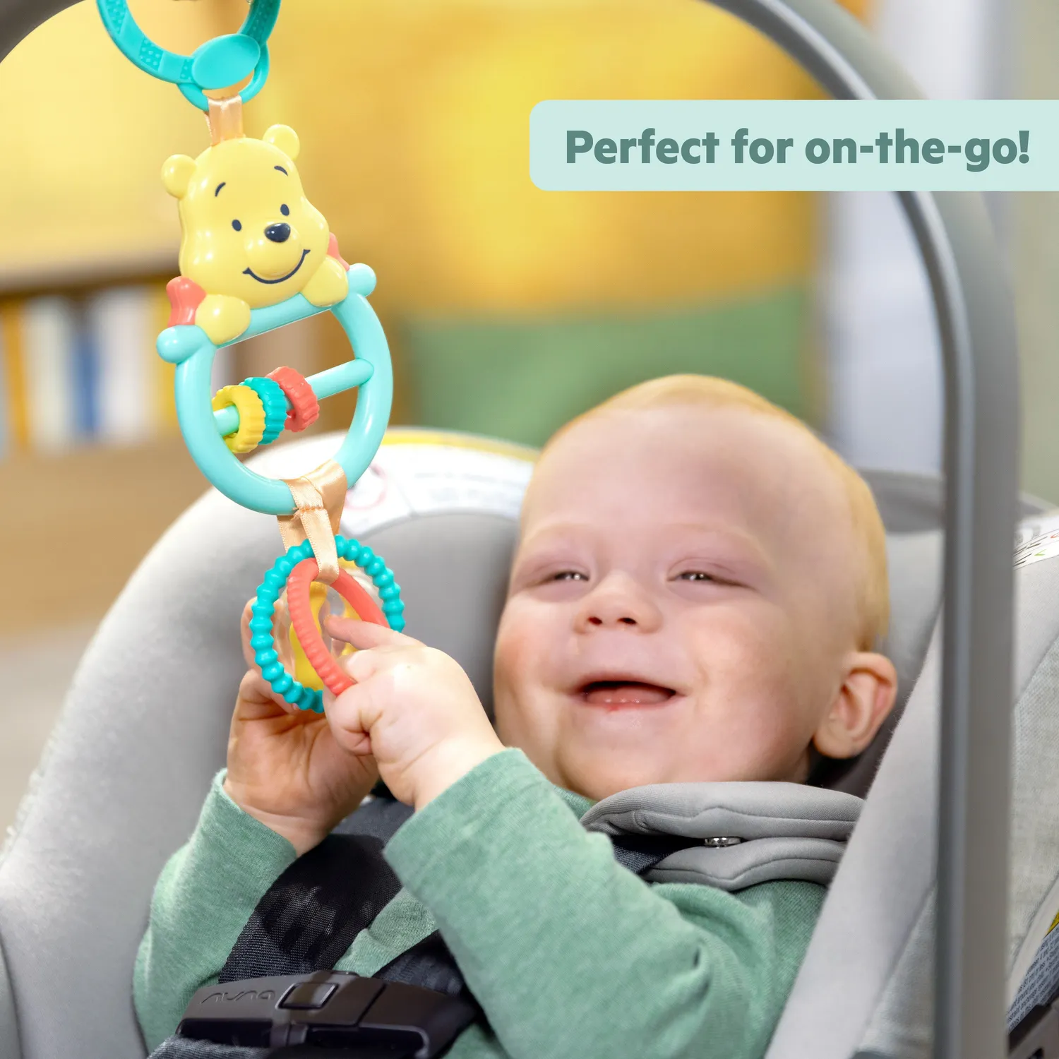 Bright Starts Winnie Pooh Busy Bear Greifspielzeug Rassel
