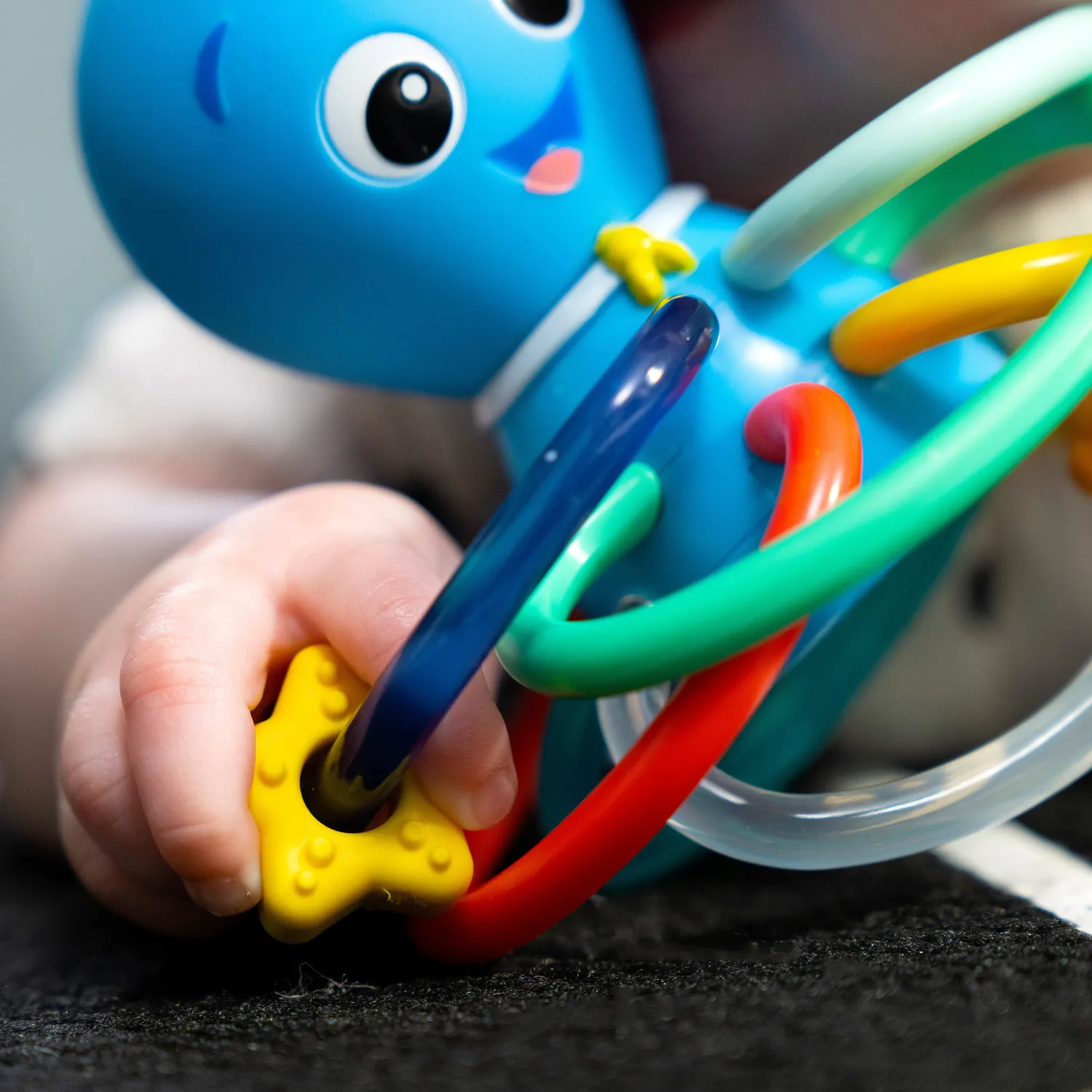 Baby Einstein Ocean Explorers Opus Beissring Rassel 6 Ringe