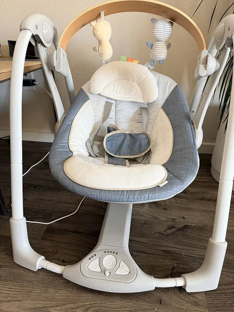 Ingenuity Swing n Go Babyschaukel Chambray tragbar USB
