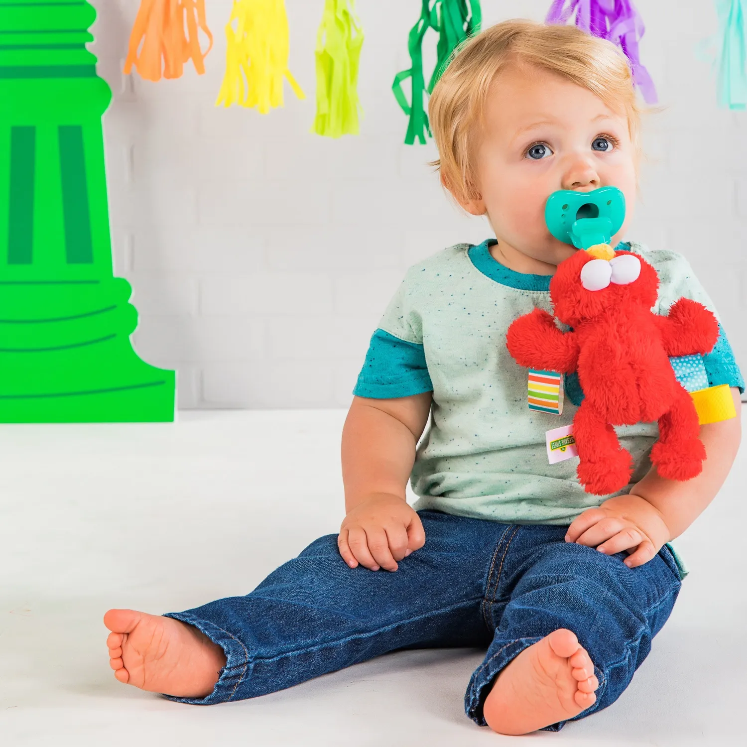 Sesame Street Cozy Coo Elmo Schnuller mit Plüsch BPA-frei