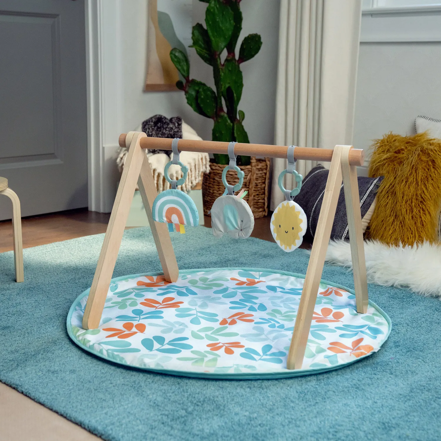 Ingenuity Sun Valley Spielbogen Holz mit Spielmatte 0-36 M