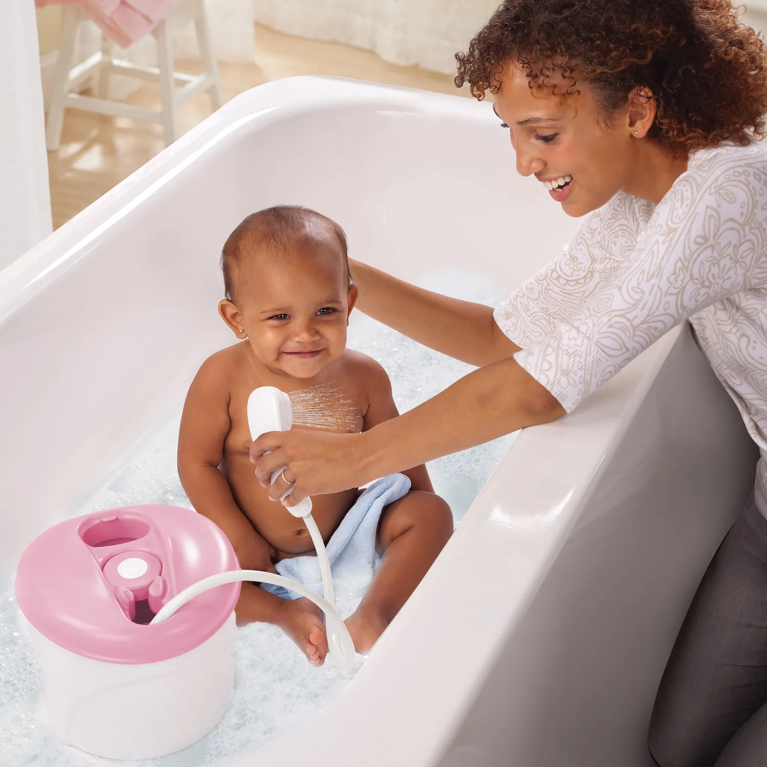 Summer by Ingenuity Rainbow Splash Badewanne mit Dusche