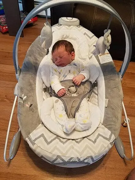 Ingenuity SmartBounce Babywippe Braden automatisch 2 Stufen