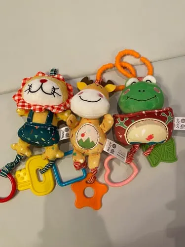 TUMAMA Hängespielzeug Set 4 Rasseln Tiere Plüsch