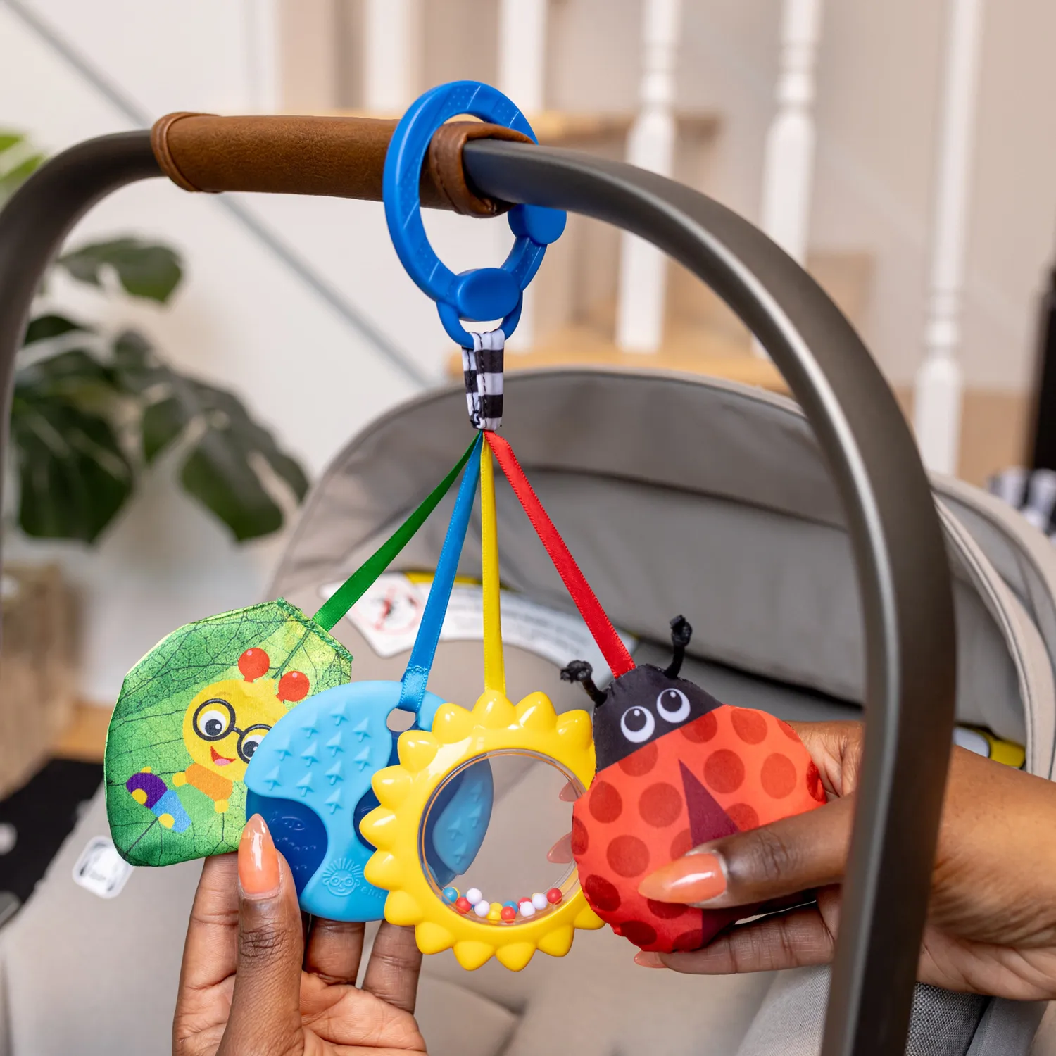 Baby Einstein Touch of Nature Sensorikspielzeug 4er Set ab Geburt