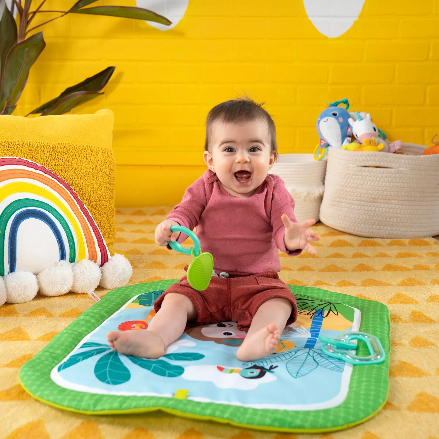 Bright Starts Easy Breezy Krabbeldecke mit Kissen waschbar