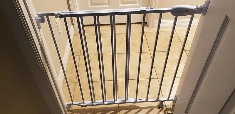 Summer Infant Top of Stairs Simple to Secure Treppengitter 73-107 cm