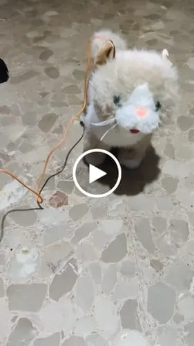 TUMAMA Interaktive Katze Plüsch Spielzeugkatze mit Futter-Set