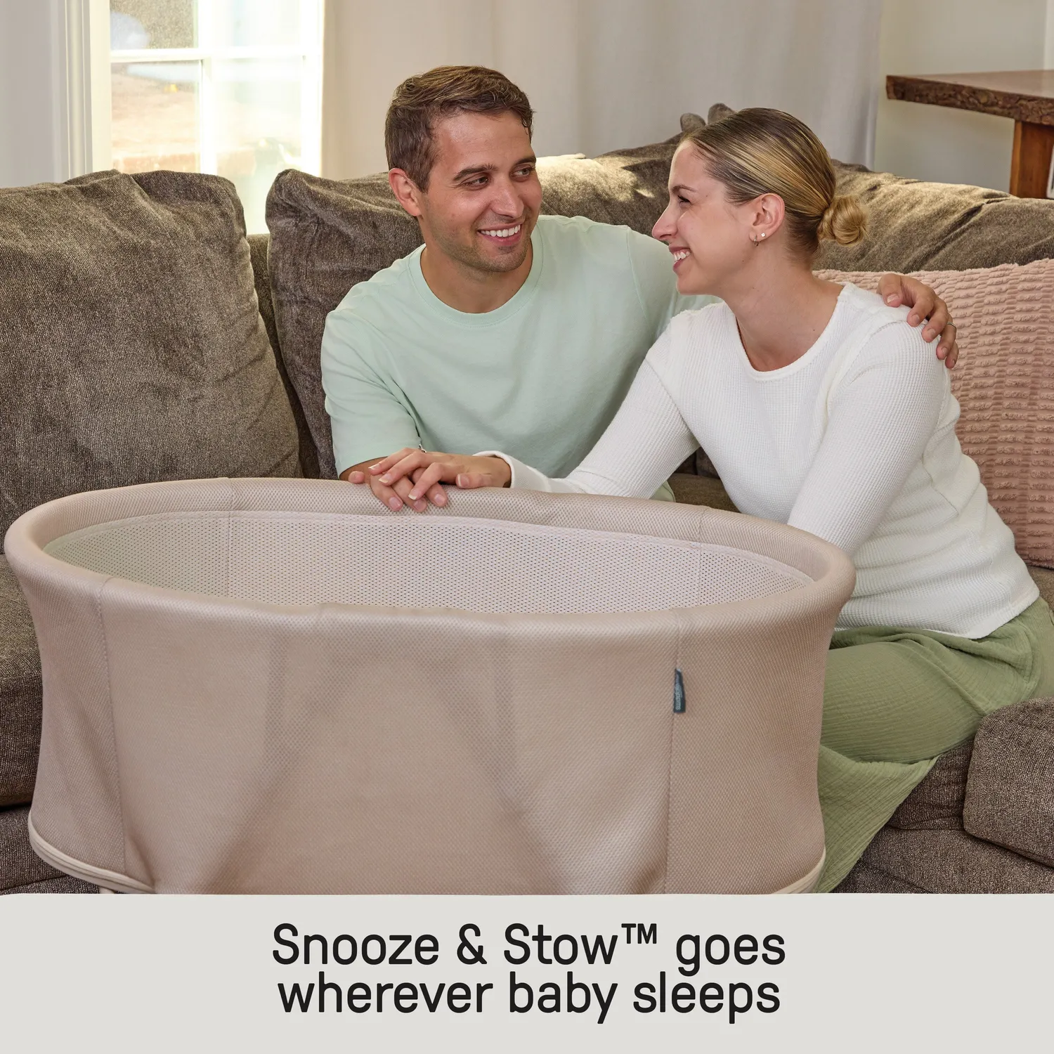 Ingenuity Snooze & Stow Easy-Folding Babybett Sand mit Sound