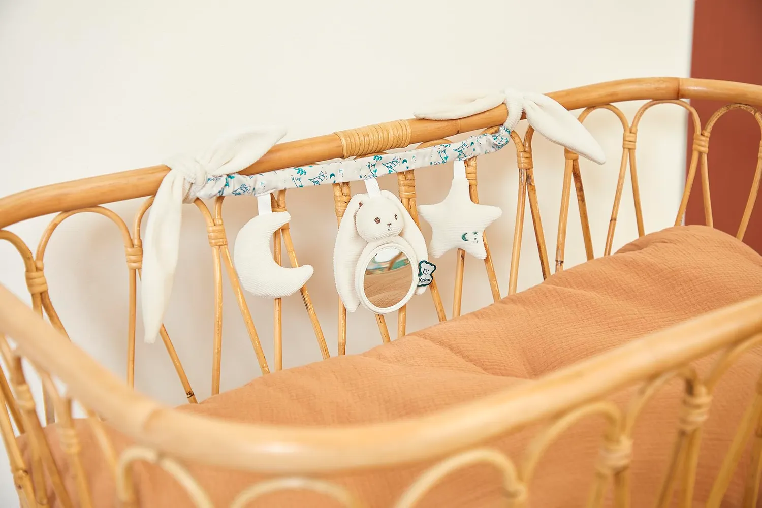 Kaloo Lapinoo Aktivitätskette Creme 40 cm Rassel ab Geburt