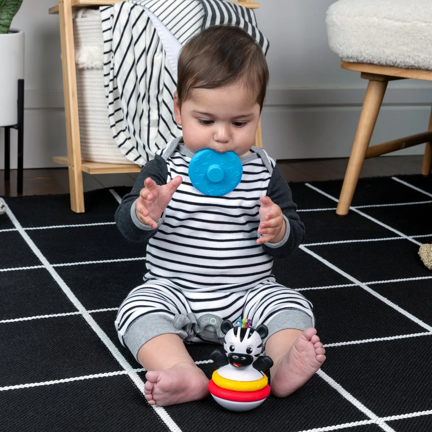 Baby Einstein Stack & Wobble Zen Stapelturm Beissring bunt