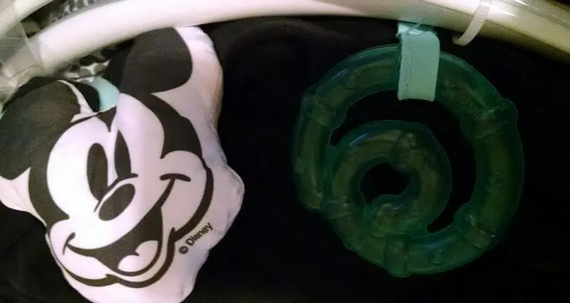 Bright Starts Disney Mickey Cloudscapes Babywippe Musik