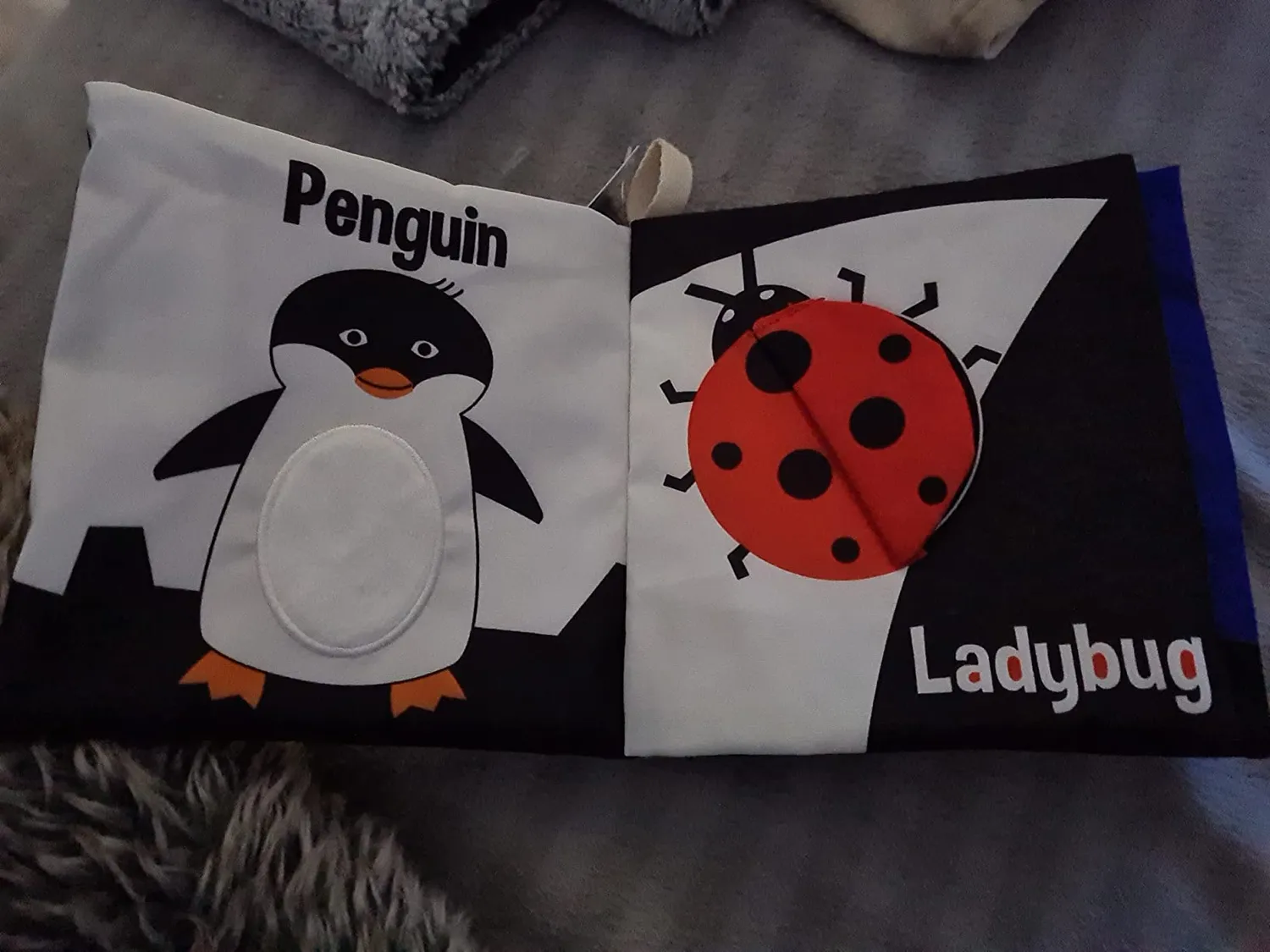 Beiens Stoffbuch mit Spiegel Panda schwarz-weiß