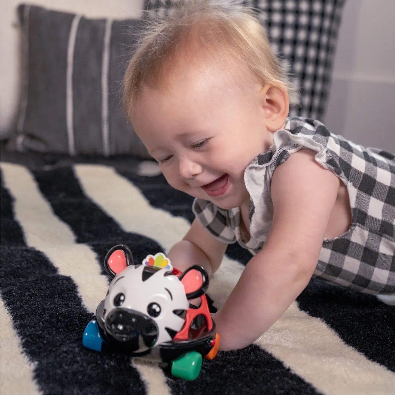 Baby Einstein Oball Curious Car Zen Spielauto mit Licht ab 3 Monaten