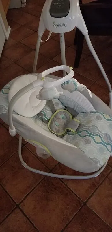 Ingenuity SimpleComfort Babyschaukel Everston drehbar weißes Rauschen