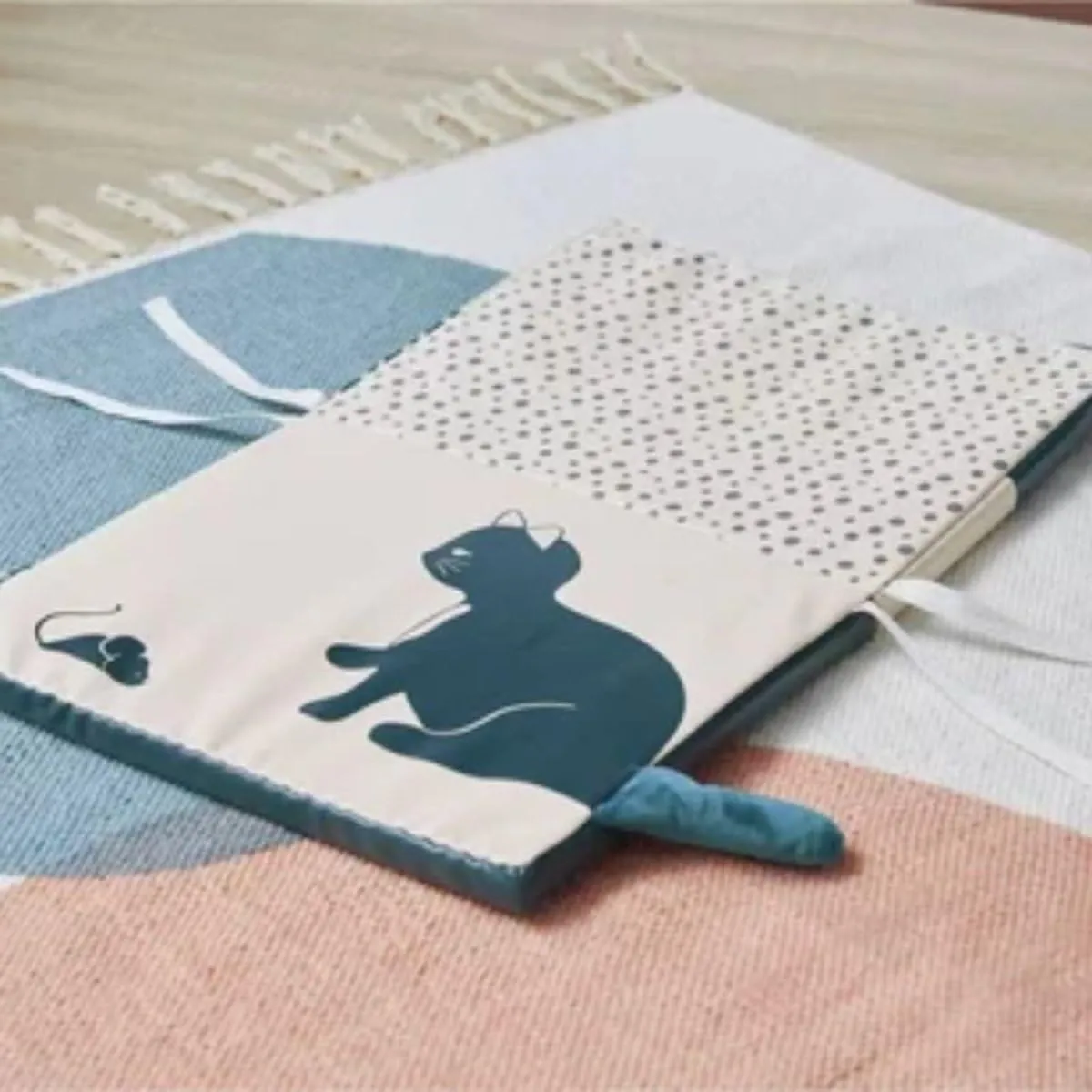 Kaloo Stimuli K227001 Babyspiegel mit 4 Sinnesflächen