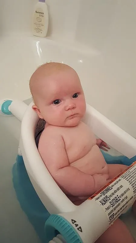 Ingenuity My Bath Seat Badesitz Pink mit Saugnäpfen 5-10 M.