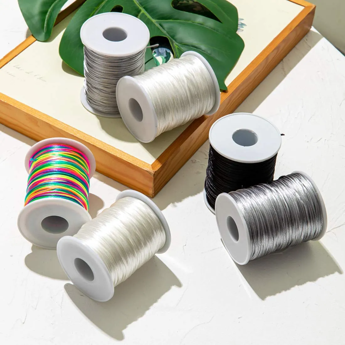let's make Satin Rattail Nylonschnur weiß 75 m