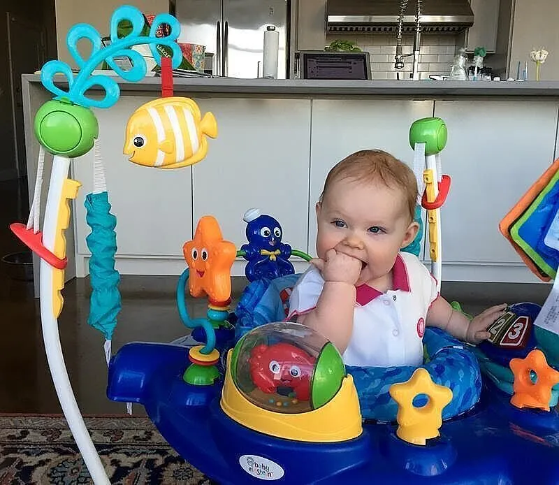 Baby Einstein Neptunes Ocean Discovery Jumper Hopser 6-12 Monate