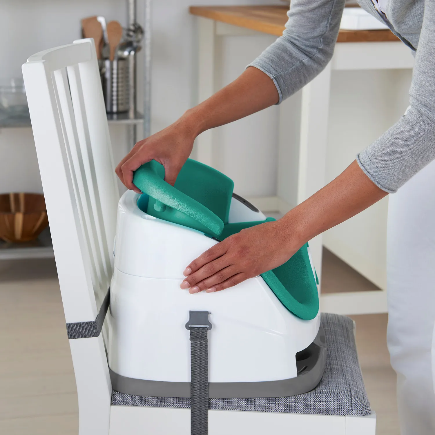 Ingenuity Baby Base 2-in-1 Boostersitz Ultramarine Green mit Tablett
