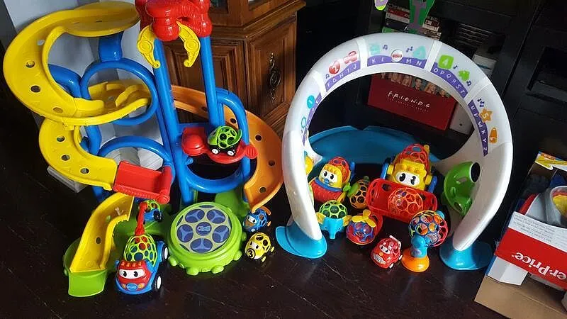 Bright Starts Go Grippers Rennwagen Spielautos 3er-Set greifbar