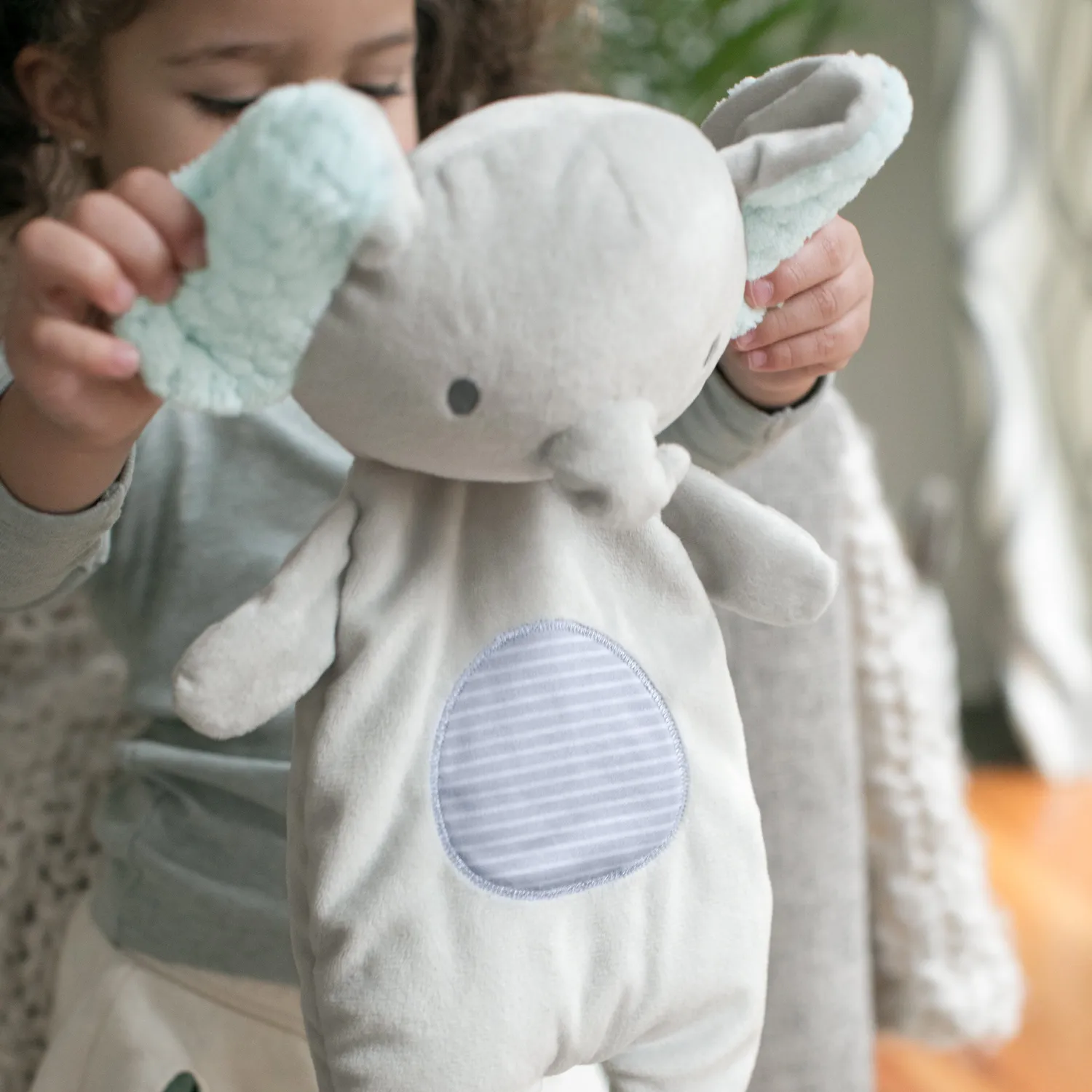 Ingenuity Van Elephant Schnuffeltuch Bohnen Füllung