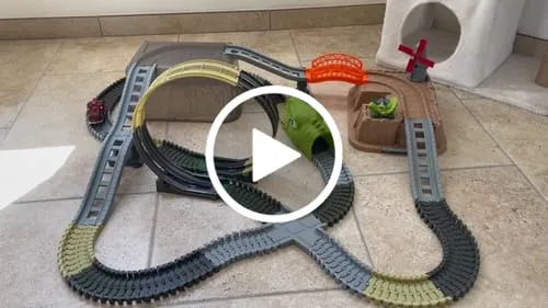 TUMAMA Dinosaurier Rennbahn Set Dino-Autos mit Licht