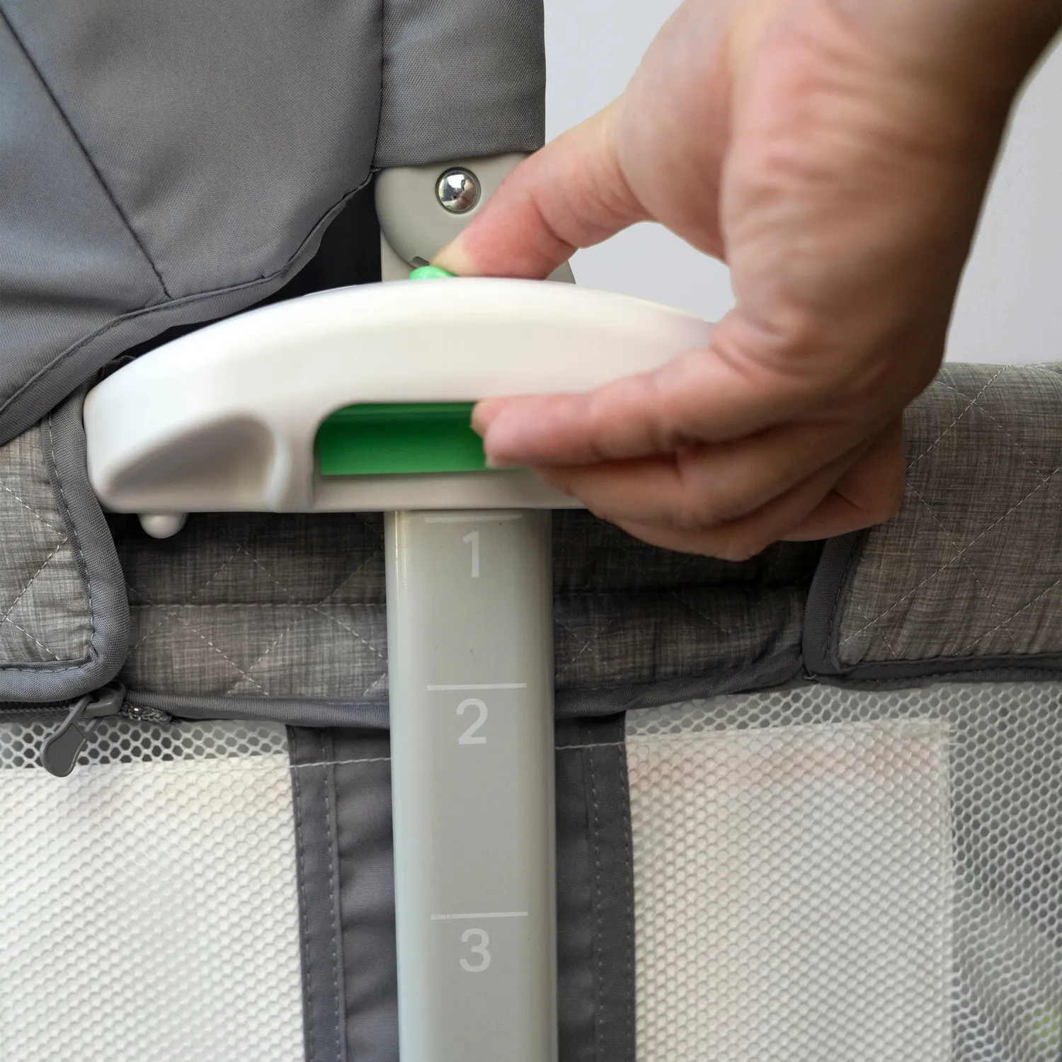 Ingenuity Dream Hero Starlight Beistellbett 3-in-1 grau