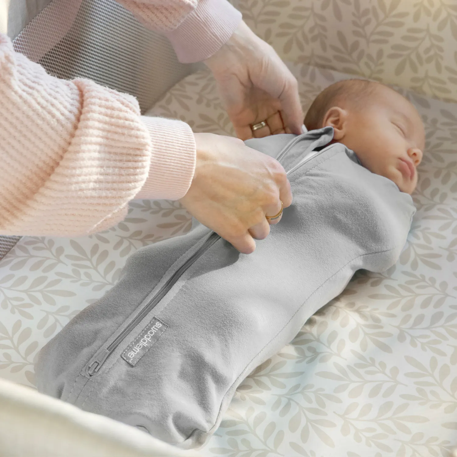 SwaddleMe Pod Pucksack Neugeborene 0-2 Monate 2er Wolken