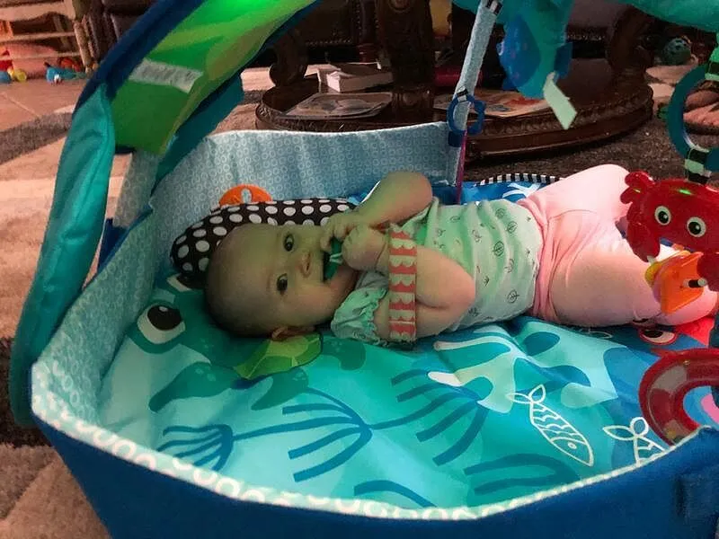 Baby Einstein Neptune Spielbogen Unterwasser mit Musik