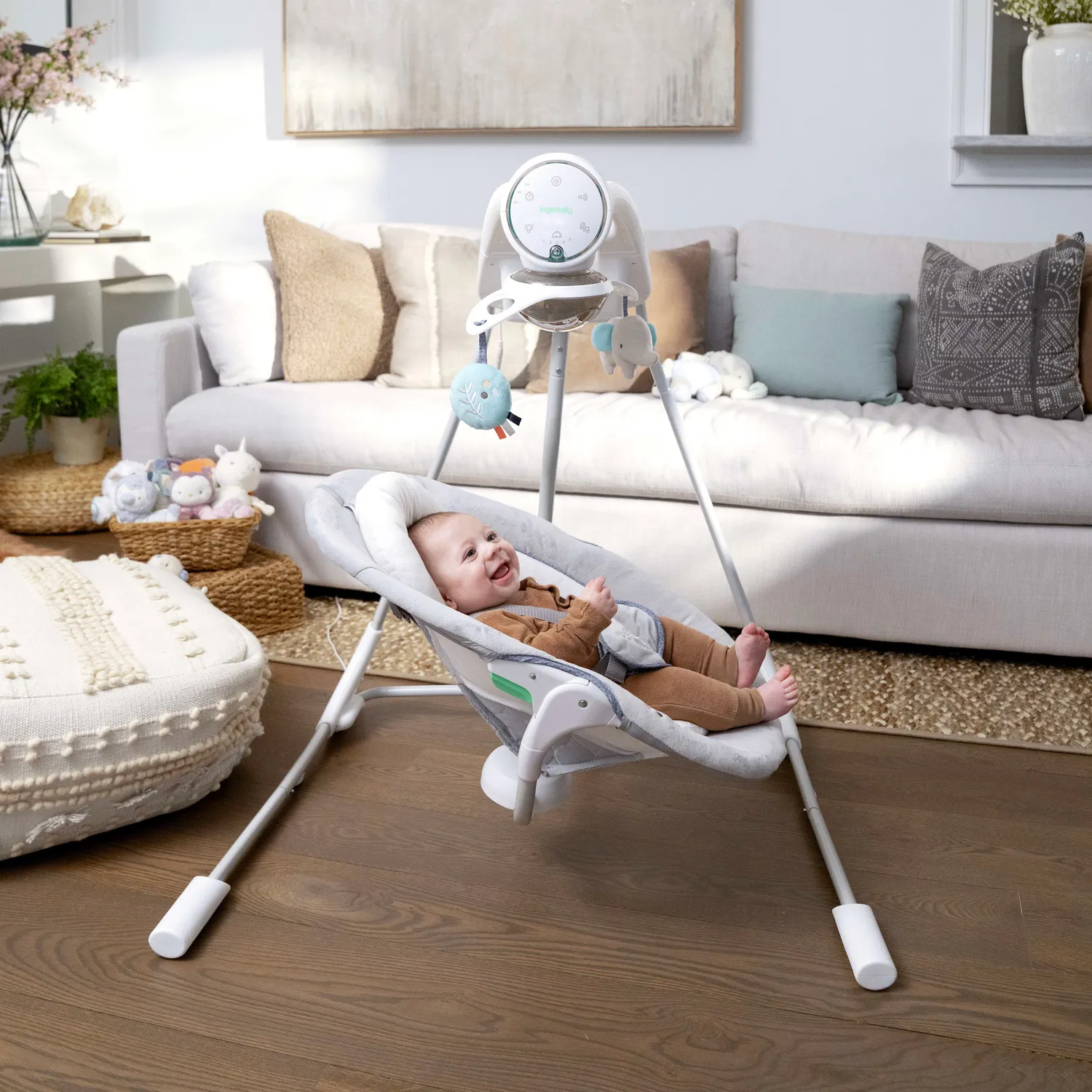 Ingenuity InLighten Babyschaukel Dakota mit Mobilem