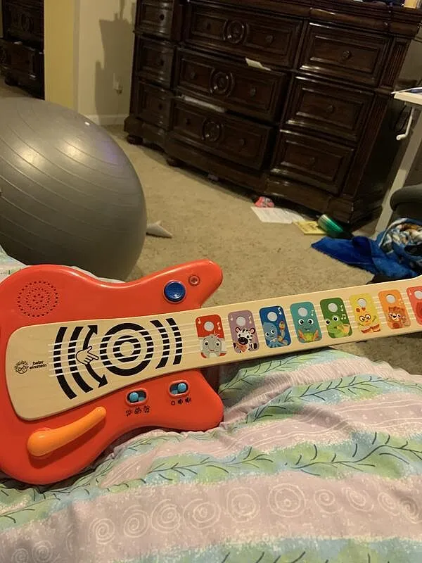 Baby Einstein Together in Tune Magic Touch Gitarre Holz WLAN 12M+
