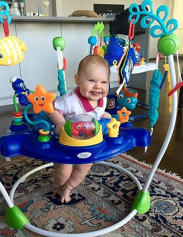 Baby Einstein Neptunes Ocean Discovery Jumper Hopser 6-12 Monate
