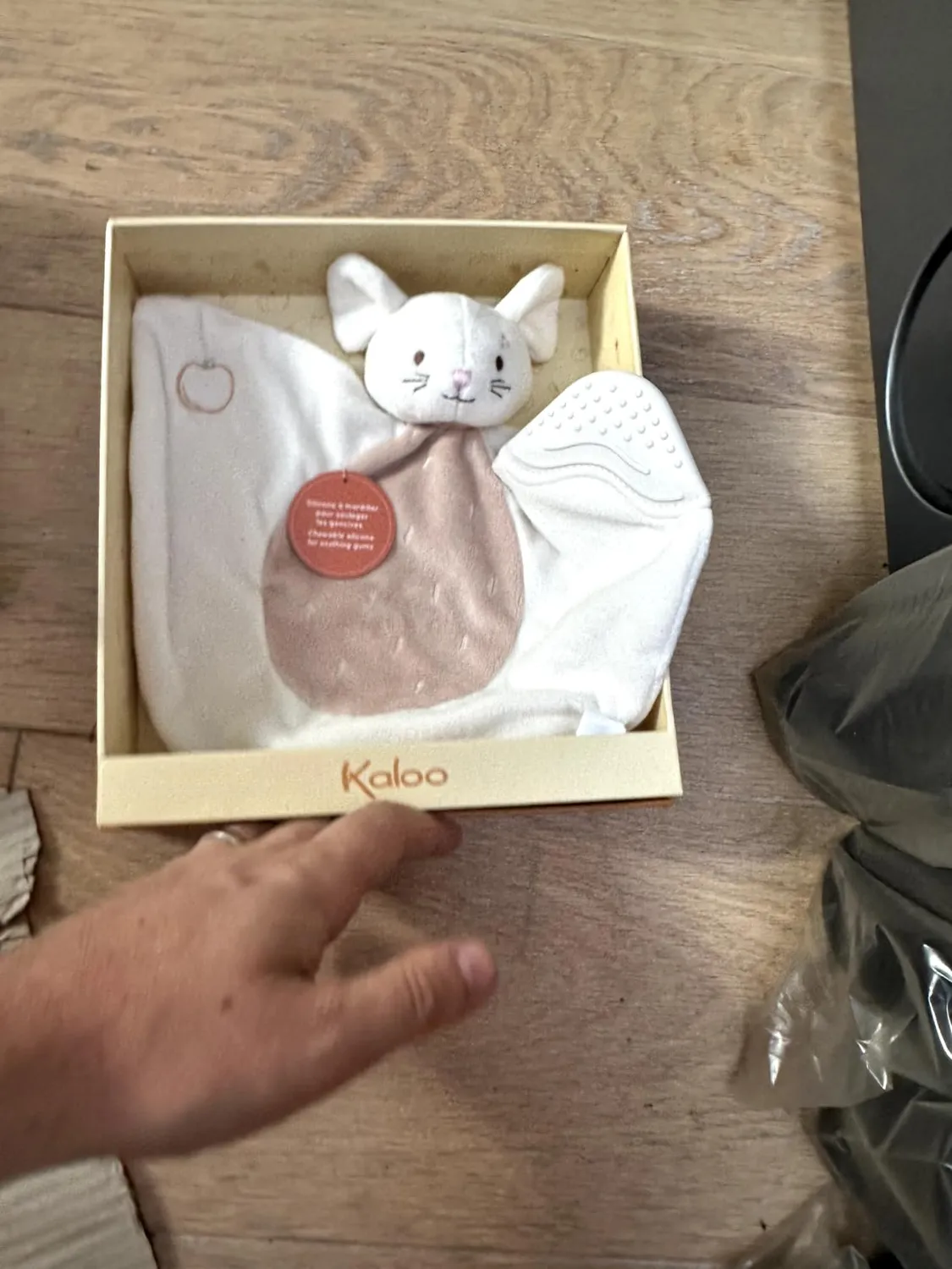 Kaloo Eichhörnchen Babyball 23 cm Beissring