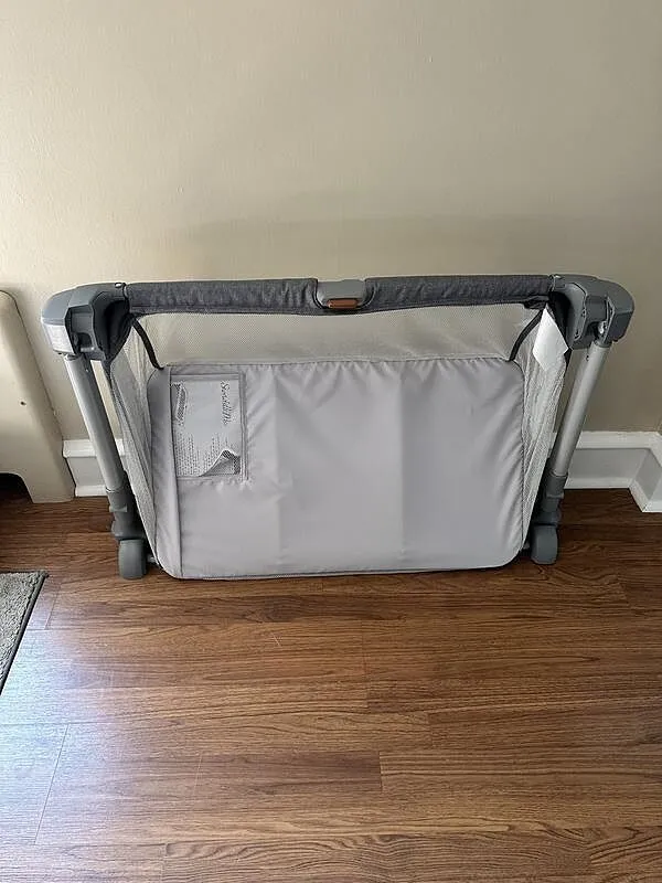 SwaddleMe Beginnings Bassinet Select Beistellbett verstellbar