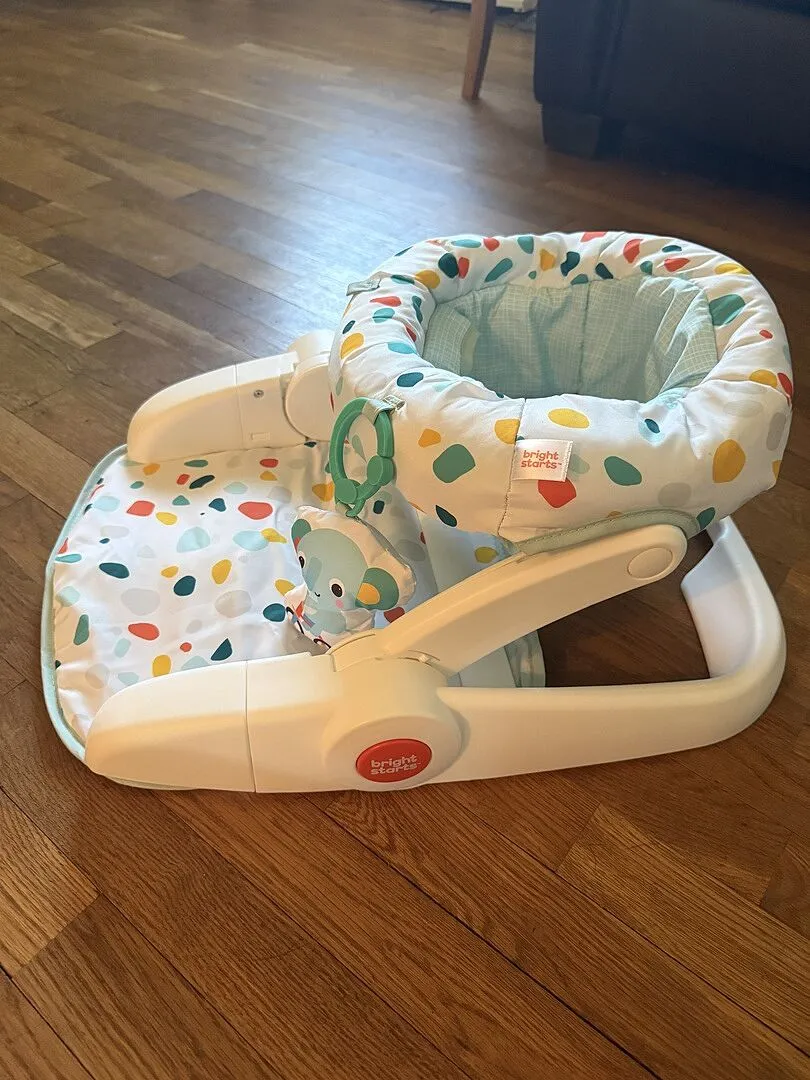 Bright Starts Learn-to-Sit 2-Position Babysitz mit Elefant