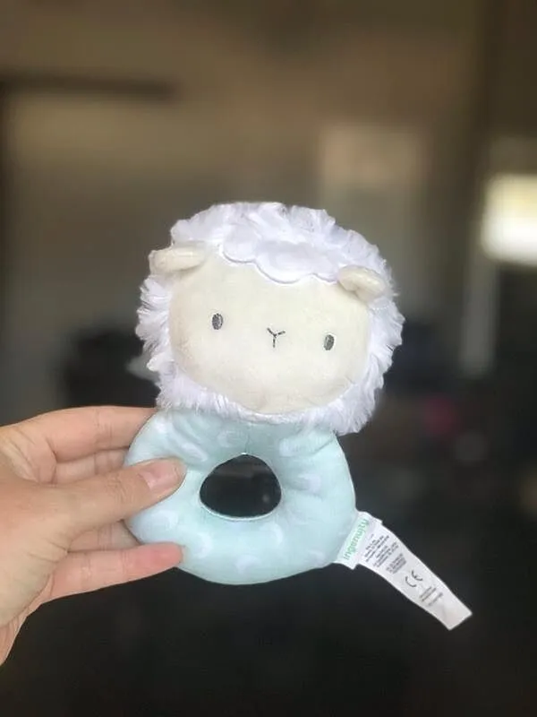 Ingenuity Sheppy the Sheep Ringrassel Plüsch sanft
