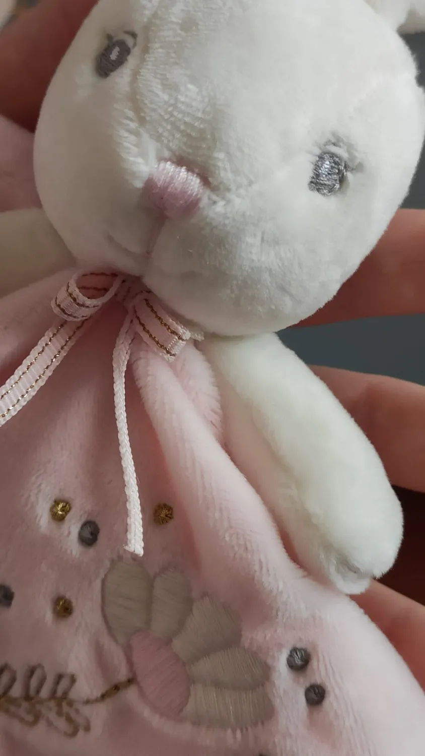 Kaloo Perle Häschen Stofftier rosa 20 cm mit Geschenkbox